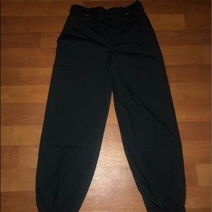Buckle Waistline Jogger Pant
